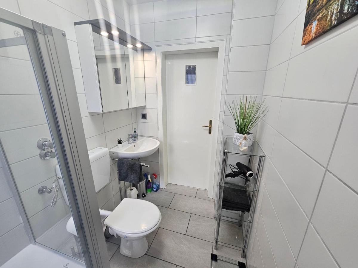 Exklusives Dachgeschoss-Apartment: Zentral in Kassel mit Highspeed-Internet Exterior photo